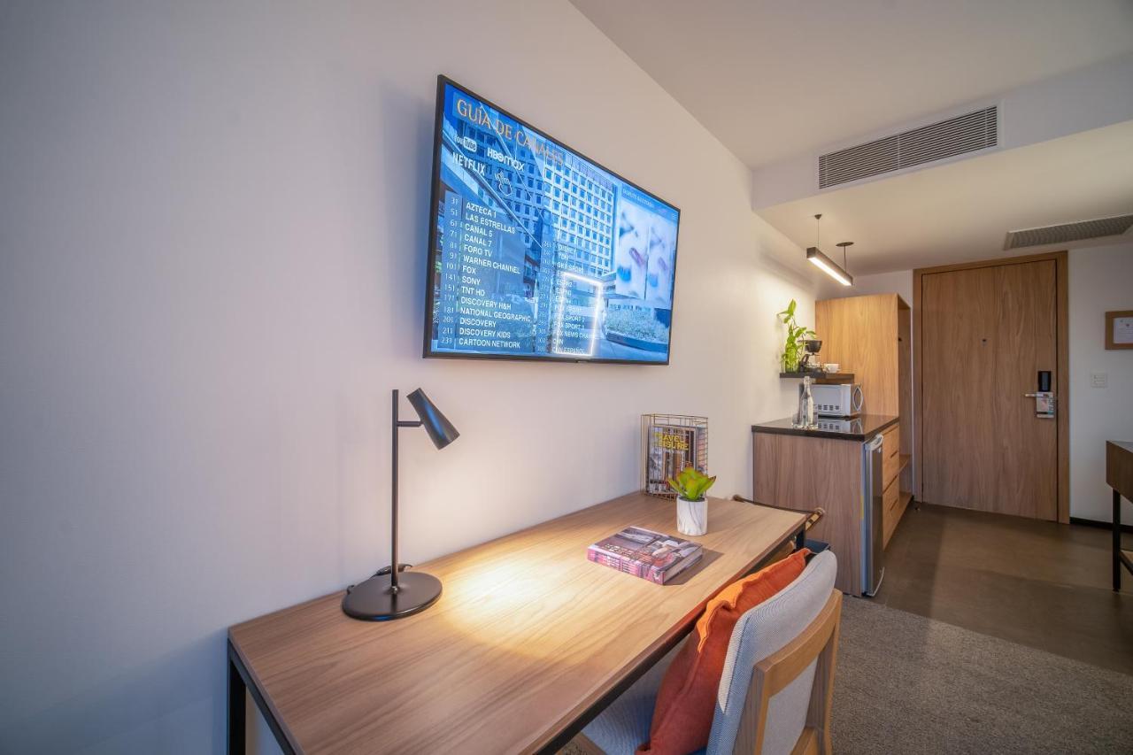 Deluxe King Room,1336777913:JPEG