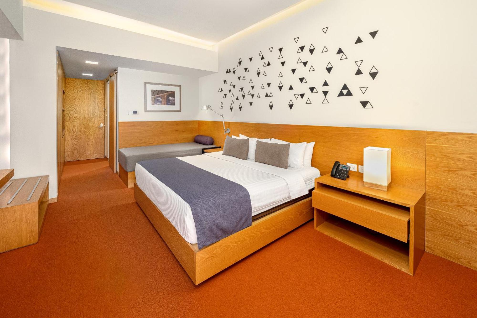King Room,1620619823:JPEG