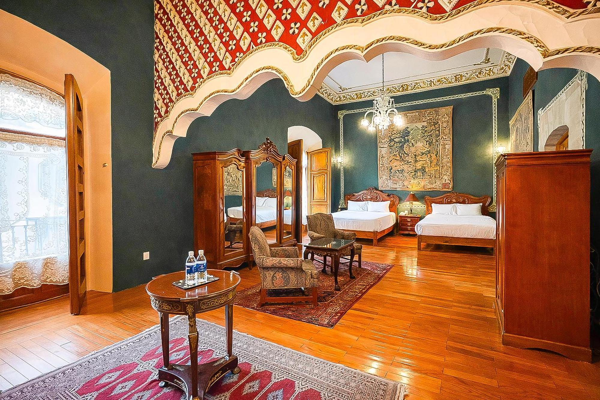Presidential Suite