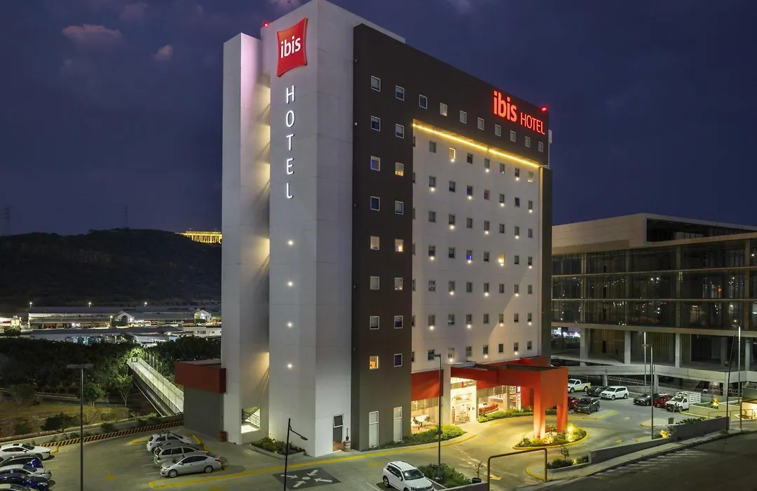 Ibis Queretaro-1
