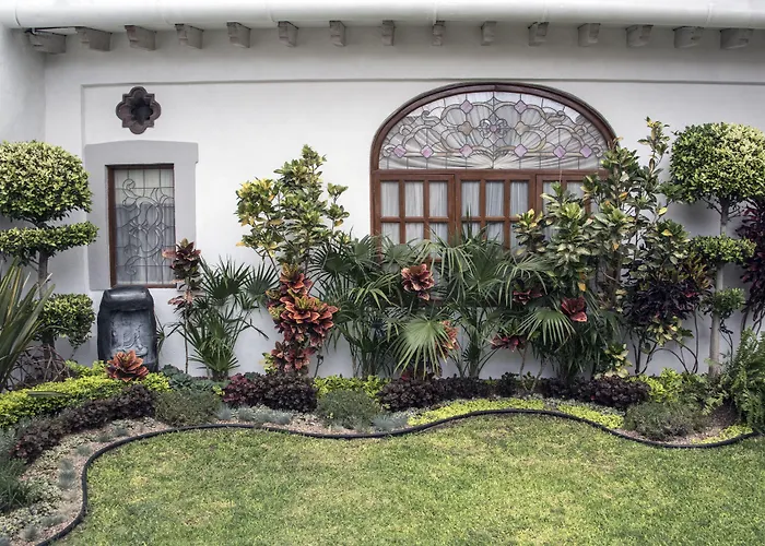 Dos Patios Querétaro Curamoria Collection