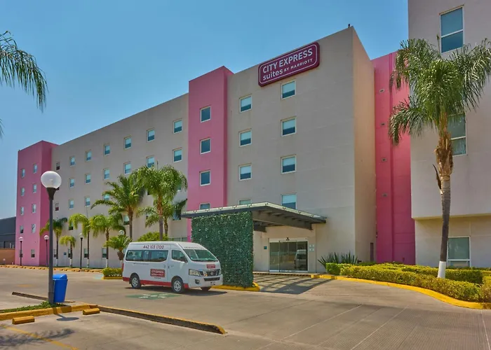City Express Suites By Marriott Querétaro