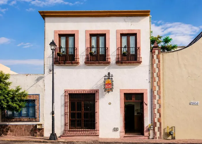 Cinco de Mayo Hotel Querétaro