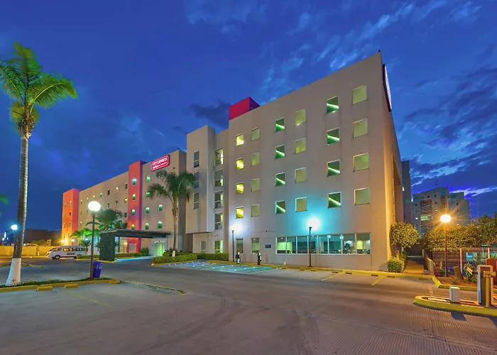 City Express Suites By Marriott Querétaro